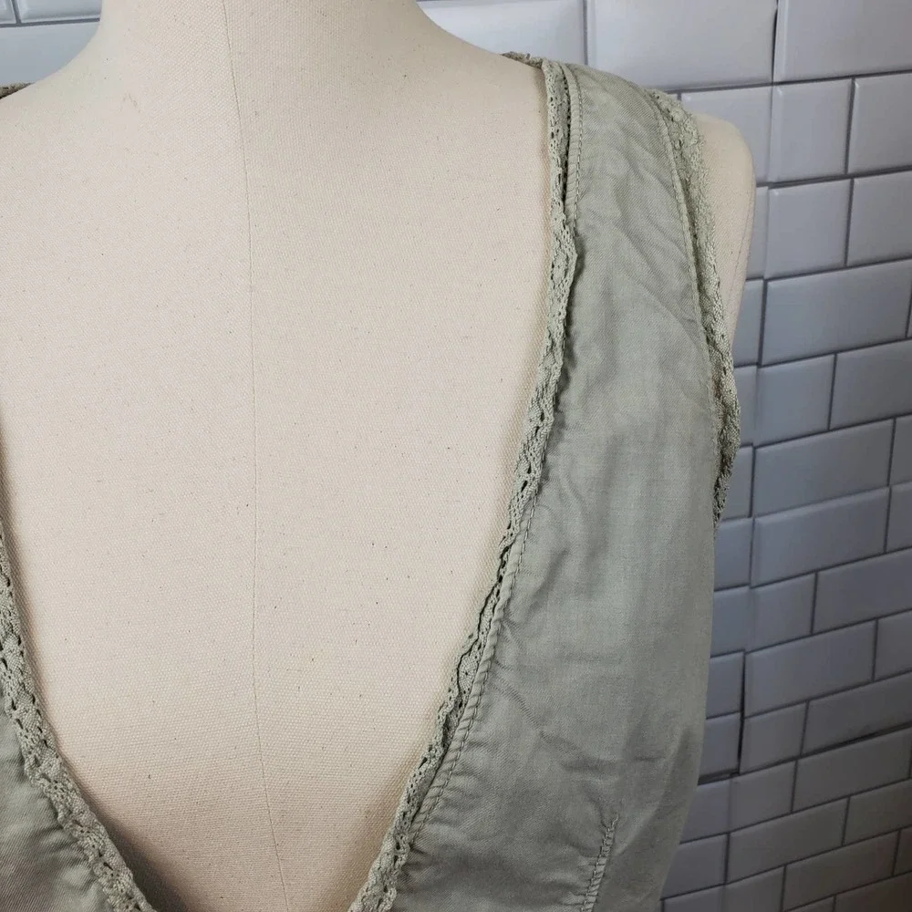 LOFT | CROCHET TRIM ONE BUTTON GRAY CASUAL VEST WOMEN'S SIZE MEDIUM